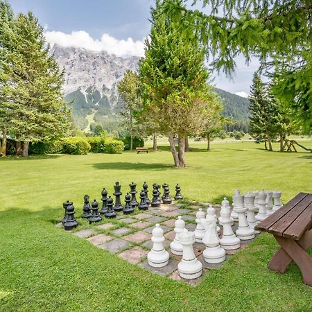 Wellness & Sporthotel Alpenhof Ehrwald Exterior photo