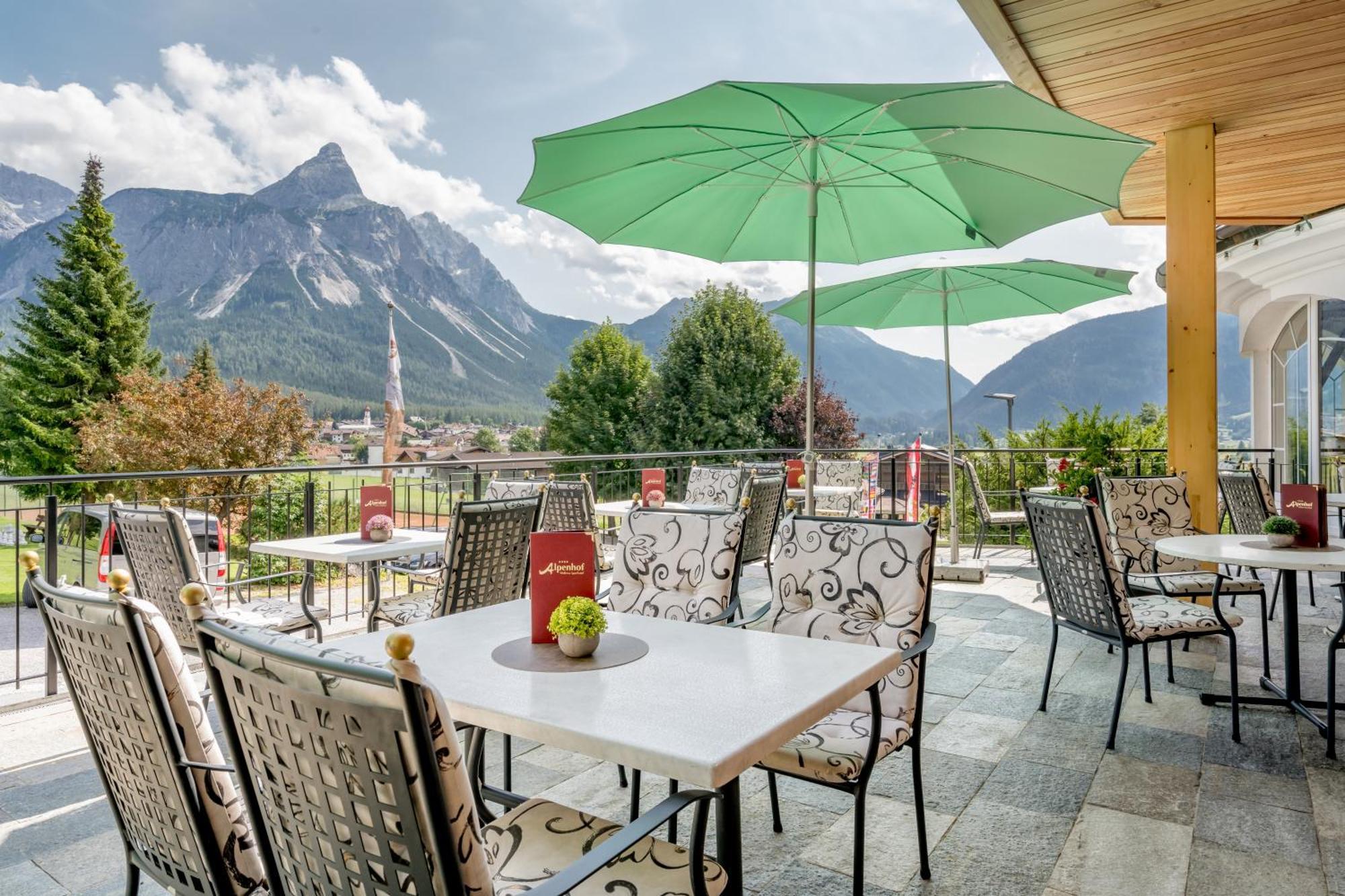 Wellness & Sporthotel Alpenhof Ehrwald Exterior photo
